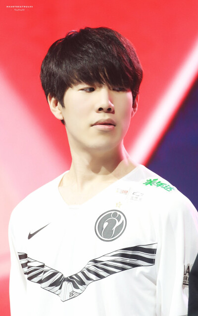 EWC官方发布沙特杯预热海报：冠军争夺战将于7月4日打响