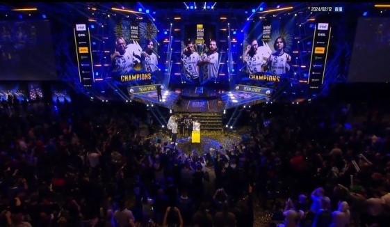 截止到上周为止，T1在联赛中的战绩为13胜1负 而这唯一的一负，正是输给了当时经历三连败的HLE