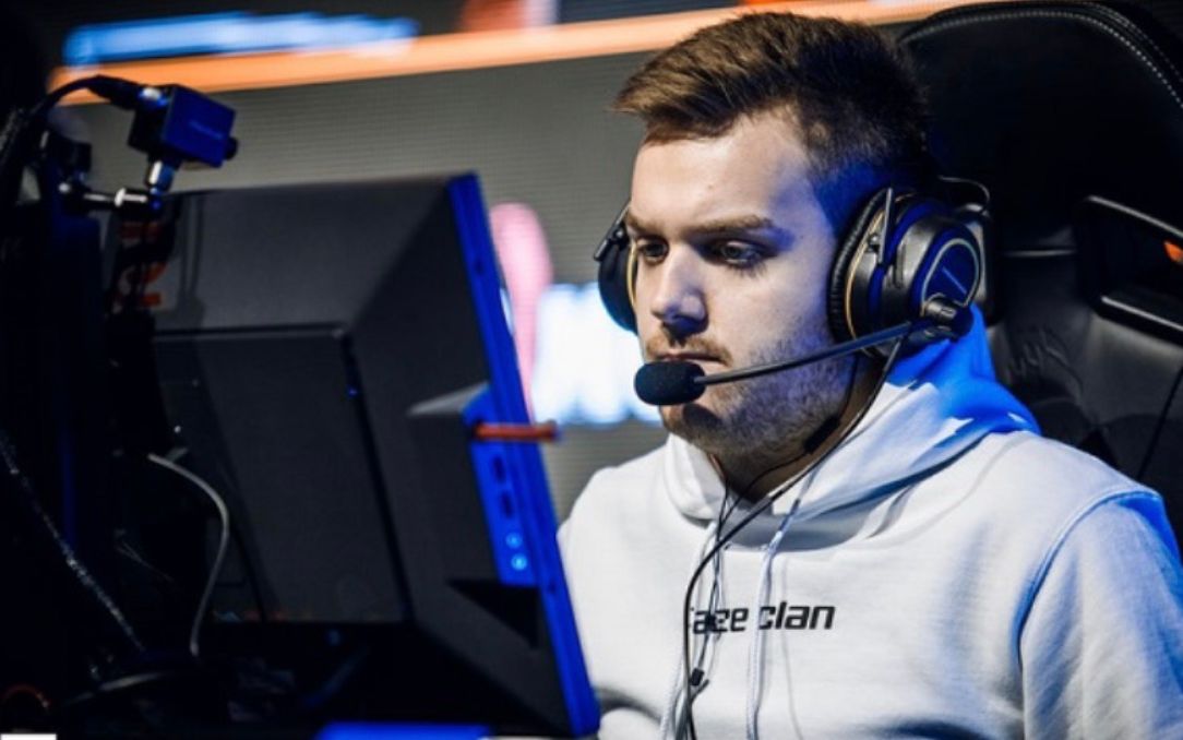 里程碑： Weibo Gaming 上单选手 Breathe 达到第500次 LPL 出场